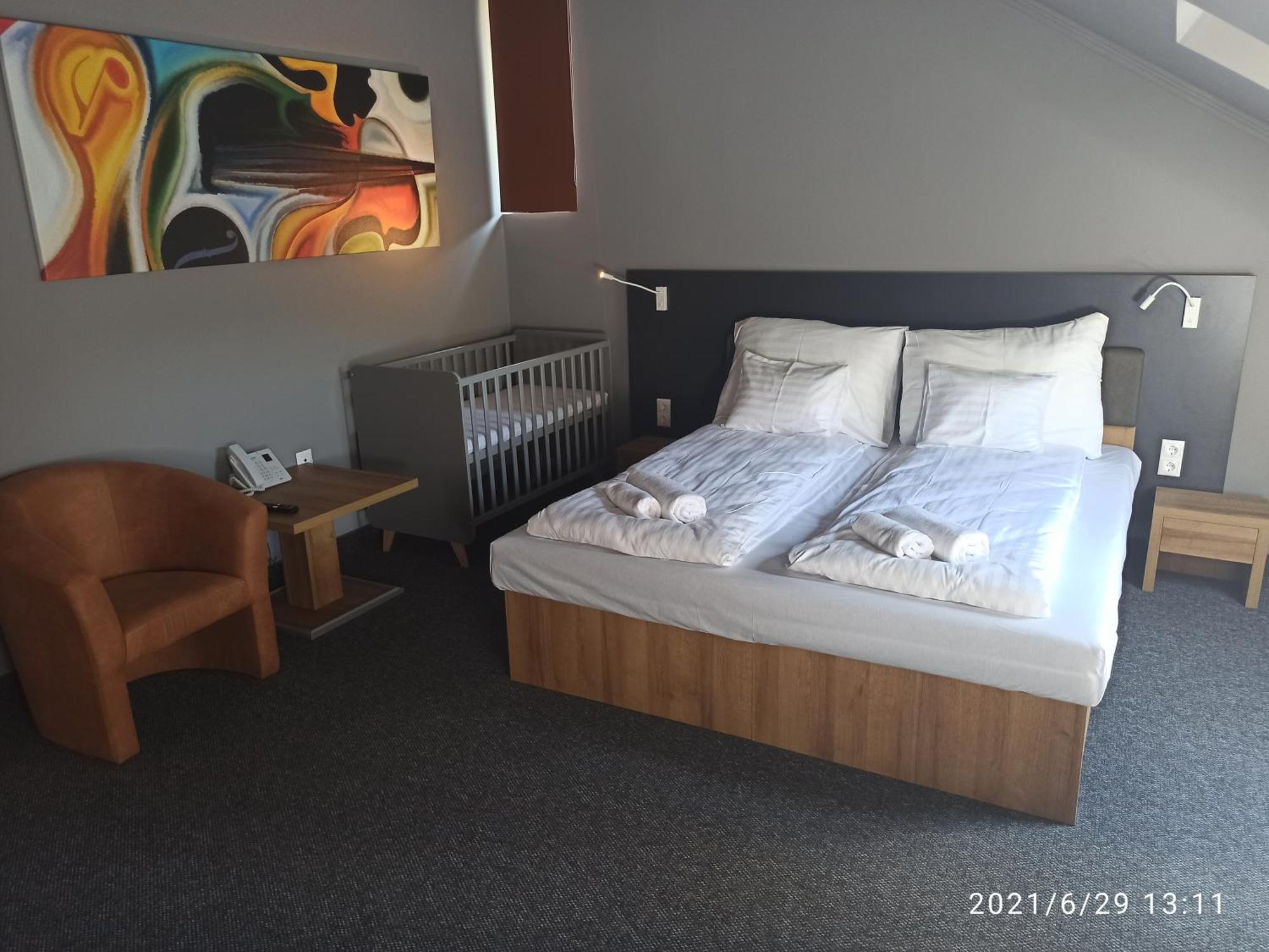 Bed and Breakfast Svajci Lak Panzio Ньиредьхаза Экстерьер фото